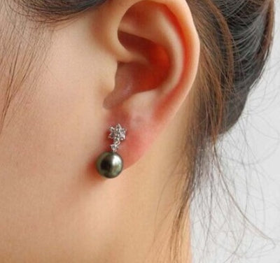 Black Pearl Earrings.